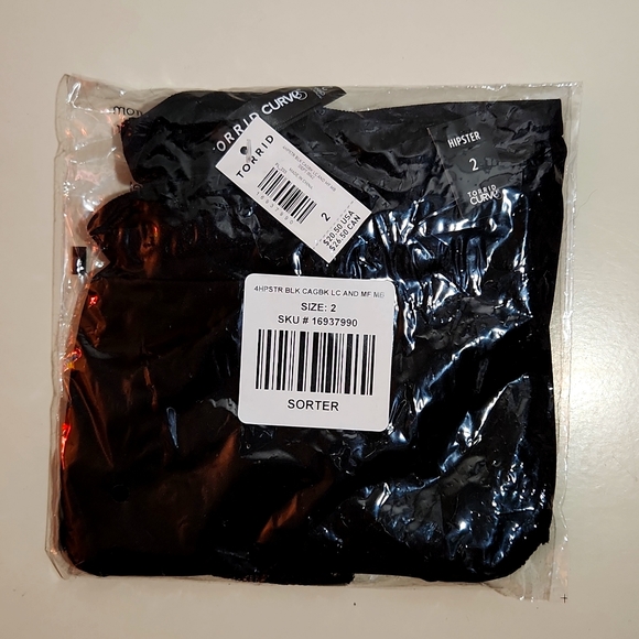 ❤️NWT TORRID PANTY - BLACK LACE - CAGE BACK - MID RISE SEXY HIPSTER - Picture 3 of 11